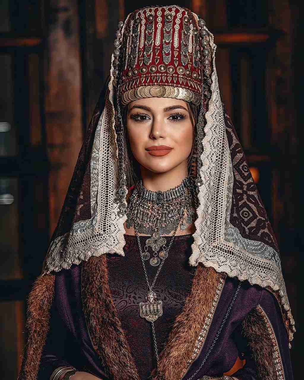 Тараз. Армянская национальная одежда ‣ NPC
